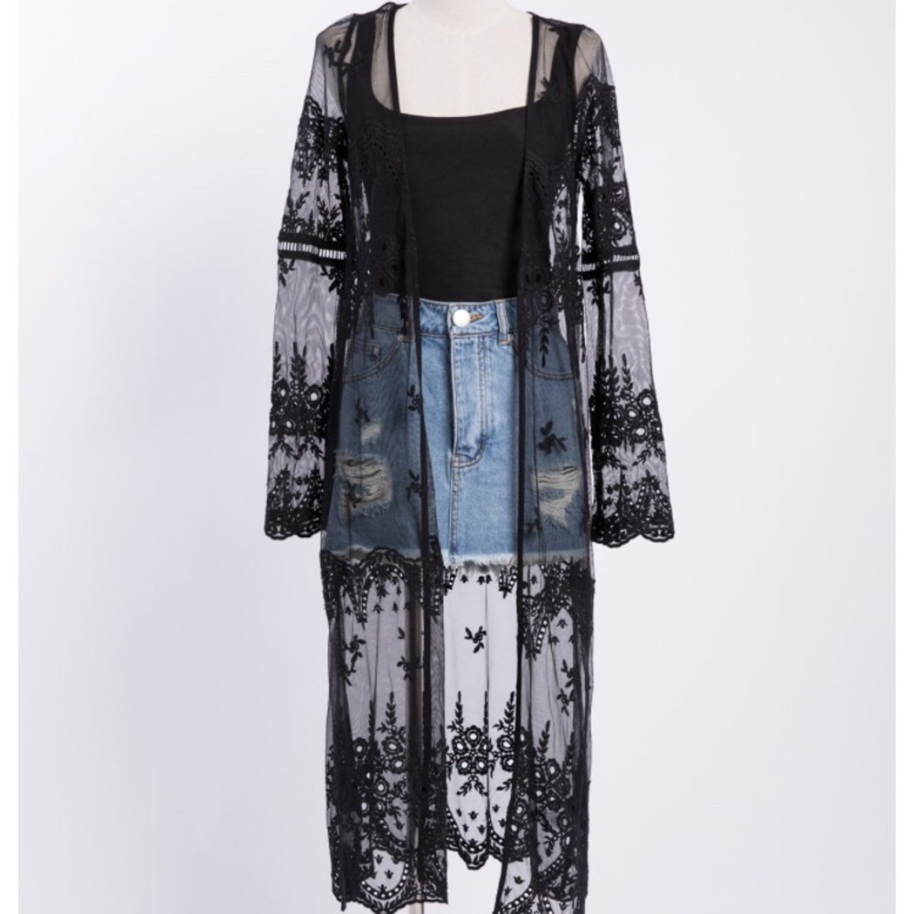 Haute Monde lace duster